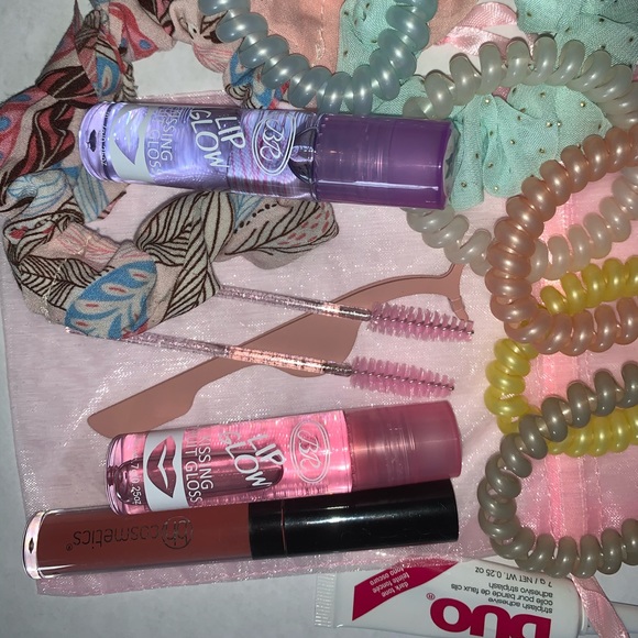 Lashes ✨ - Picture 4 of 4